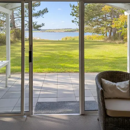 Gorgeous In With Wifi *